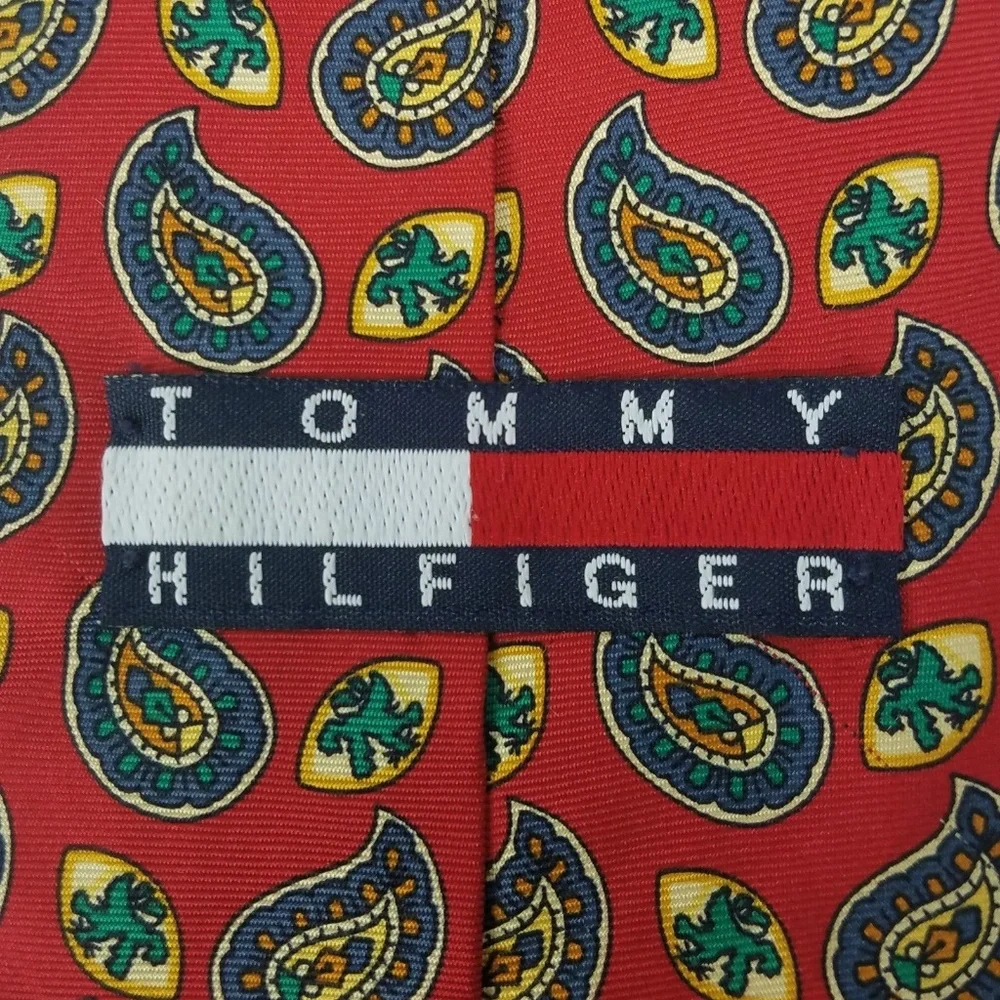 Tommy Hilfiger Tie Vintage 90s Red Blue Paisley Silk Necktie Classic‎ Designer